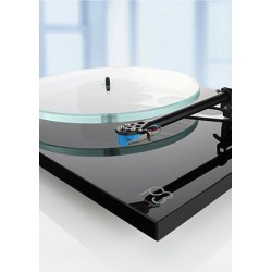 Platine vinyle manuelle Planar 3 (cellule MM Elys 2 incluse)