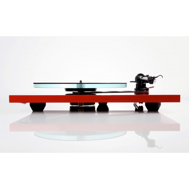 Platine vinyle manuelle Planar 3 (cellule MM Nd5 incluse) Platine vinyle manuelle Planar 3 (cellule MM Nd5 incluse)