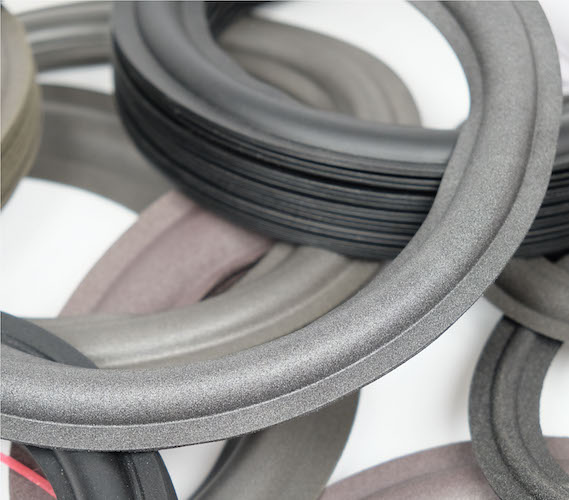 Foam and rubber rings for loudspeakers